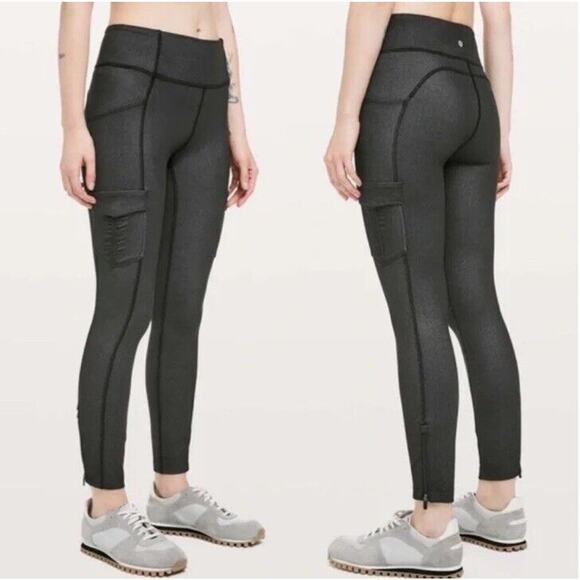 Lululemon Women’s Scenic Route 7/8‎ Tight Size 4 Cargo Zip Sides Textured Black - Picture 1 of 10